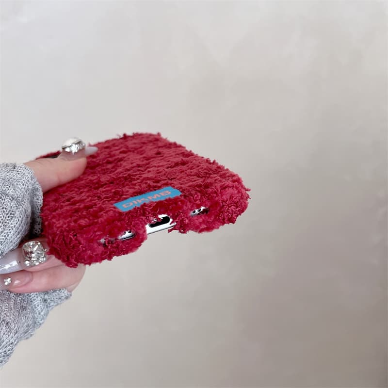 Czerwone, puszyste etui na tel – Phone Cases For Iphone 16 recenzja i cena